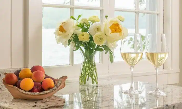 amenity_stone fruit Stone fruit basket with flower arrangement picture